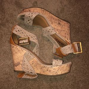 🛍 Strappy 4” Wedge 🖤